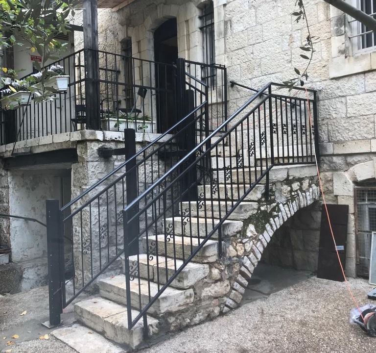 Emek Refaim House | Authentic Jerusalem home & garden Emek Rafayim
