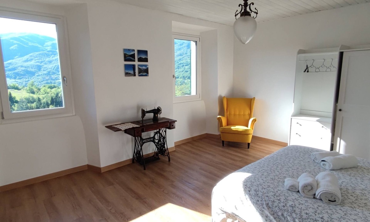 Corniglio Apartment | Charm in the village - Apartment Lina