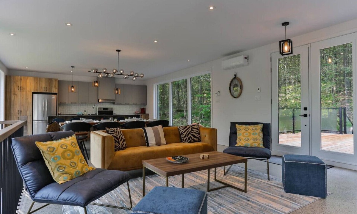 La Conception Ski Chalet | New Family Cottage Tremblant-4 Bdrs w/Hot Tub