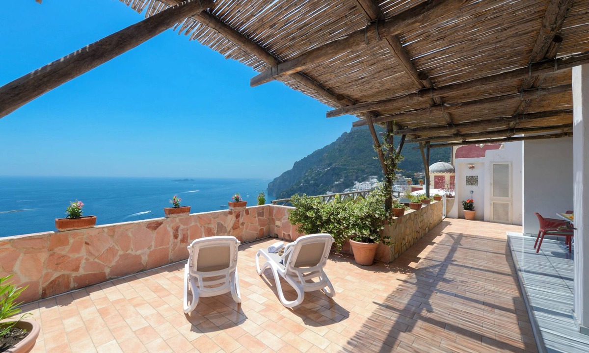Montepertuso Apartment | Seaside, near the elevator, just a few steps away, and parking available
