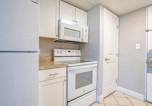 Great 1st floor unit that looks right out onto the beach with direct access in Myrtle Beach