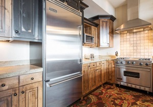 Silver Star 3302 | Condo with Fireplace in Park City