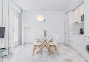 Spacious and modern Apartment with free parking in the heart of Granada 5 in Granada