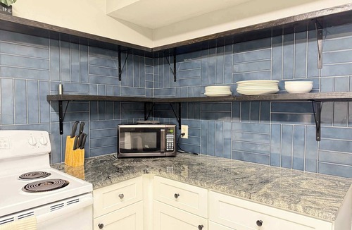 Norcross Condo | 2 Bed 2.5 Bath Townhome in Norcross (Gwinnett County)