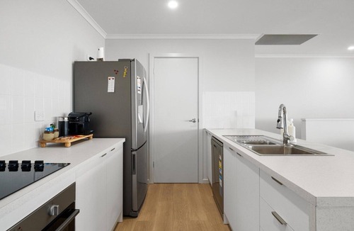 North Beach Apartment | 4BR Coastal Family Retreat Near North Beach BBQ