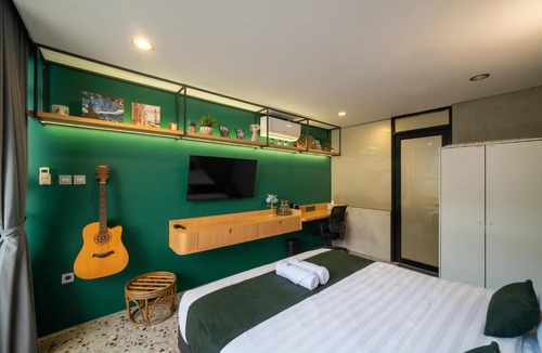 Arcamanik Villa | Analogi Tabebuya