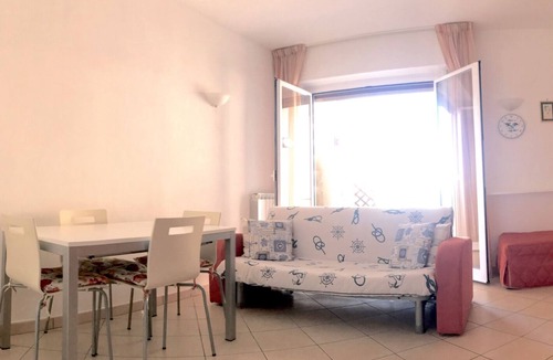 Lavagna Apartment | Apartment 100 meters from the beaches and close to the center