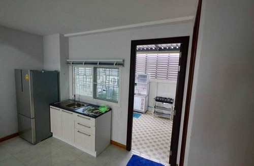 Sri Phum House | Basic Line Home in Chiang mai in the old Town, 4 Bed Rooms, 5 Bath Rooms, Kichen