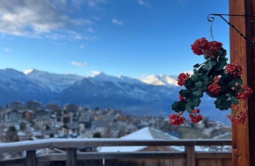 Nendaz Ski Chalet | Beautiful chalet in the Swiss Alps with stunning views and private hot tub
