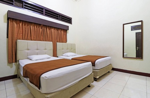 Kebon Sirih Hotel | Borneo Hostel