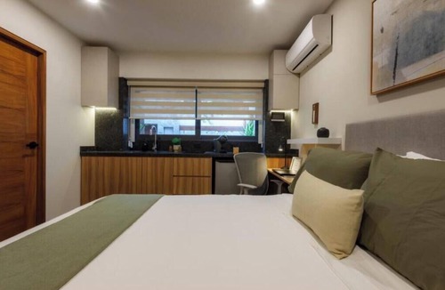 Zapopan Apartment | Casa Makech: Superior Suite 1