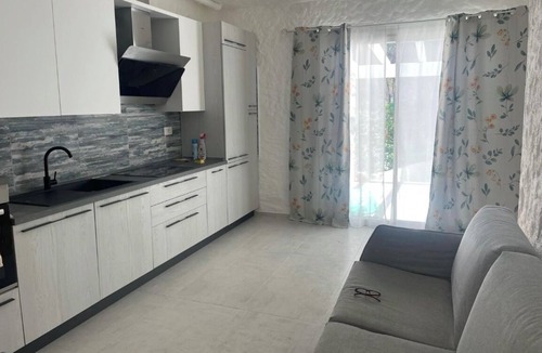Matta 'e Peru Villa | Completely renovated house with garden surrounded by pine forest, facing the sea