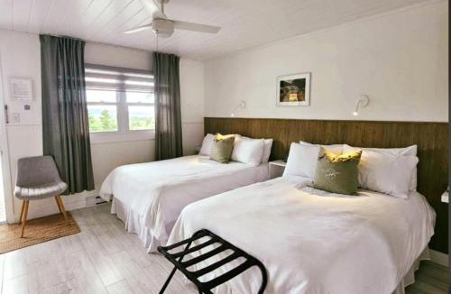 Perce Hotel | En Route Vers l'Infini