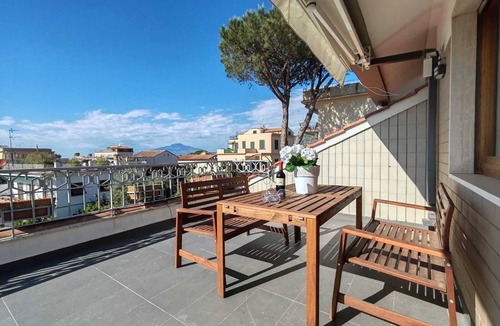Sant'Agnello House | FLOWERFLY BY THE SEA IN SANT'AGNELLO