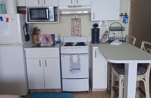 Lenox Park Apartment | Gorgeous Ocean View! Heated Pool! Nov 9th - Feb 9th 15% Wkly/40% Mthly Discount!