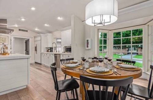 Charnwood House | Iconic Exeter Blvd, 6 Bedroom, Heated Pool