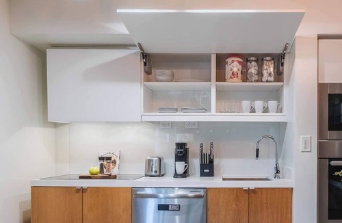 CityPlace Apartment | Luxury Waterfront Escape Stylish 3BR Condo