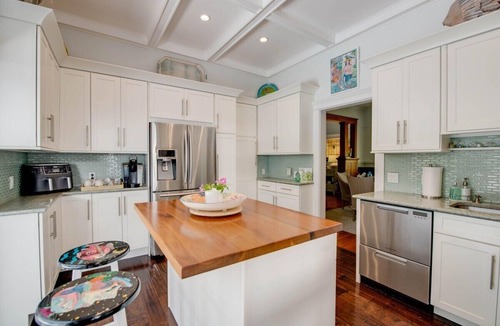 Meadows House | Meadows Manor | Elegant Oasis with Private Pool