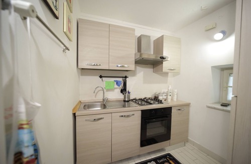 Chiaia Apartment | Mosahouse Naples Cozy terraced attic just steps from the sea