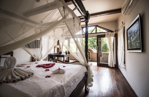 Lodtunduh Villa | Private 3 Bedroom villa - Unique Castle Design