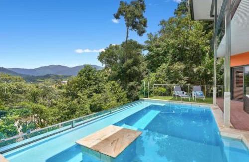 Edge Hill Villa | Rainforest Meets Luxury - Infinity Pool Views