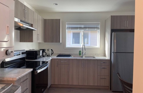 Saanichton Apartment | Spacious Private Entire 1-Bedroom Apt near Airport and Buchart Garden in Saanich