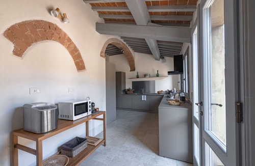 Buonconvento Villa | Stunning private villa with A/C, WIFI, private pool, TV, patio, panoramic view, close to Montalcino