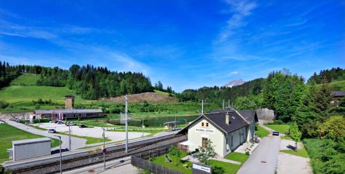 Wienerbruck House | Urlaub am Bahnhof