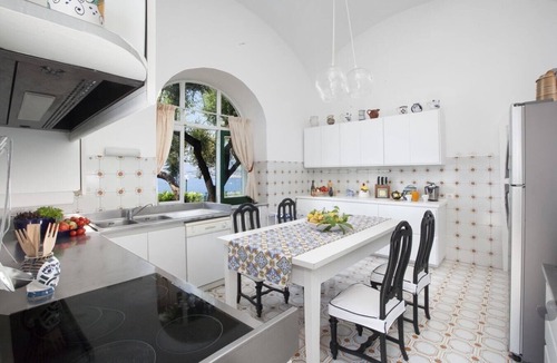 Arienzo Villa | Villa Affascinante - Villa with direct sea access