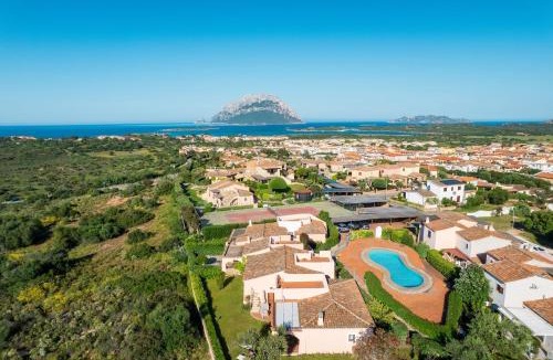 Porto San Paolo Villa | Villa Pogelia by Klodge