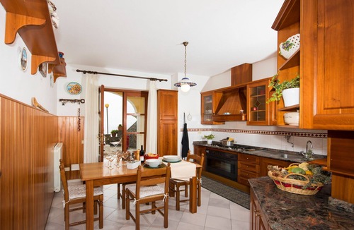 Nocelle Villa | Villa Savina - Elegant Family Villa Overlooks Amalfi Coast