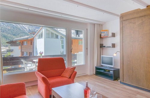 Saas-Fee Apartment | Your rustic apartment Amici invites you to relax and stay in a cozy atmosphere. The apartment house