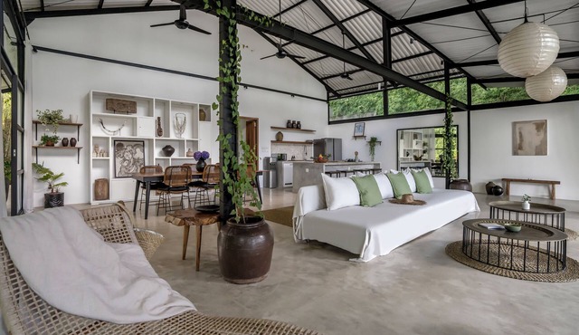 2-Bed Villa with Private Pool, Valley View, Child Amenities, and Daily Services in pejeng kawan