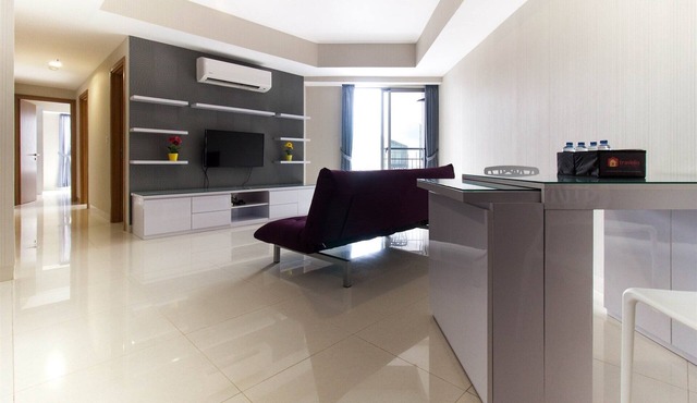 2BR Modern Furnished The Mansion Apartment By Travelio in Jakarta
