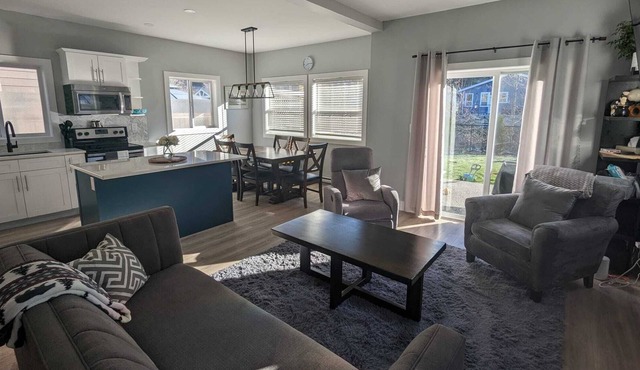 3 Bedroom home in beautiful Shawnigan Lake. in Shawnigan Lake