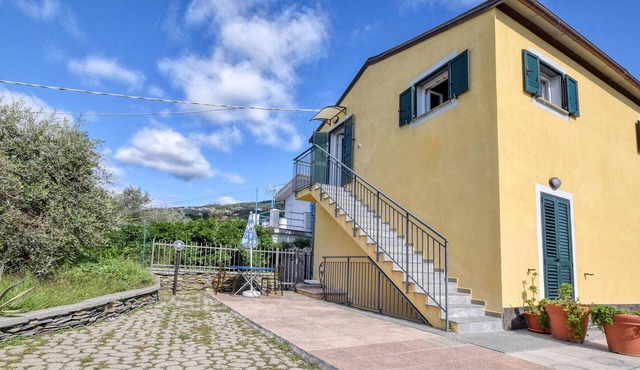 5 bedroom cozy home in Lavagna in Lavagna