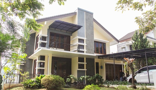 Aldeoz Dago Pakar Private Villa Bandung in Bandung