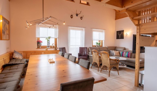 Alpine hut with breathtaking mountain views and close to the slopes in Krimml