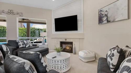 Amazing Home in Great Location wBackyard Oasis in Scottsdale