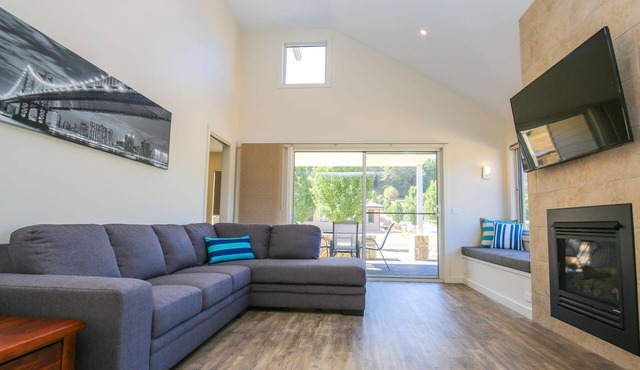 Amber Mist Villa One : Bright in Bright
