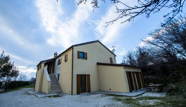 Apartment in farmhouse 5 minutes from Portonovo in Ancona