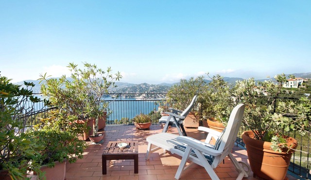 Apartment 'Terrazza Oriana' with Sea View and Wi-Fi in Zoagli