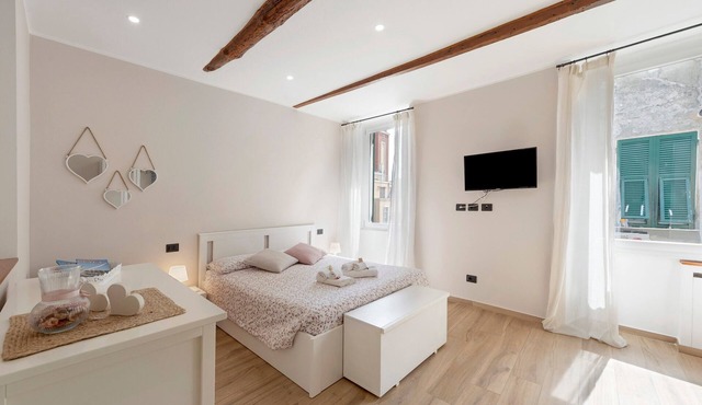 Apartment 'The Hemme's Home' with Wi-Fi and Air Conditioning in Genova