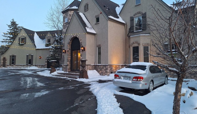 Arrowhead Manor B&B close to Red Rocks Amphitheater in Morrison