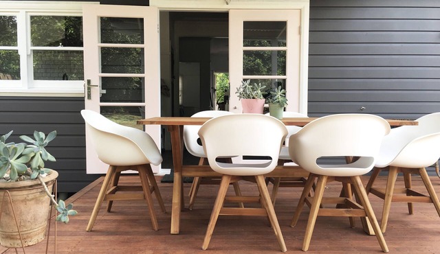 AUDREY'S Five Star Cottage in great central location in Nowra