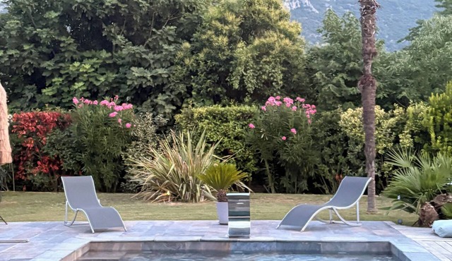 Bas de Villa standing en Provence proche Cassis, la Ciotat calme avec piscine in Gémenos