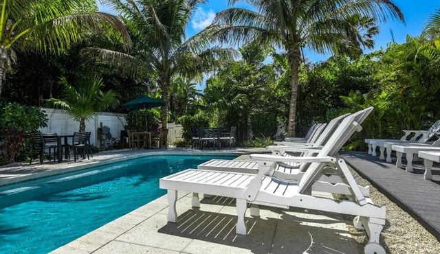Bayside Bungalows by AMI Locals in Anna Maria