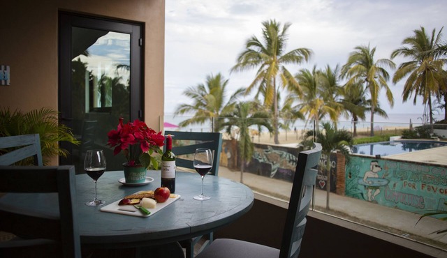 Beachfront Condo in San Pancho with Pool + Hot Tub ~ Oceanview ~ Steps to Beach in San Francisco