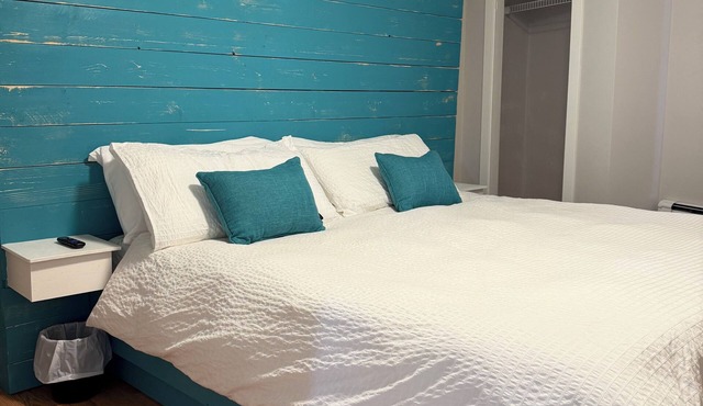 Beachside cozy one bedroom in Winnipeg Beach