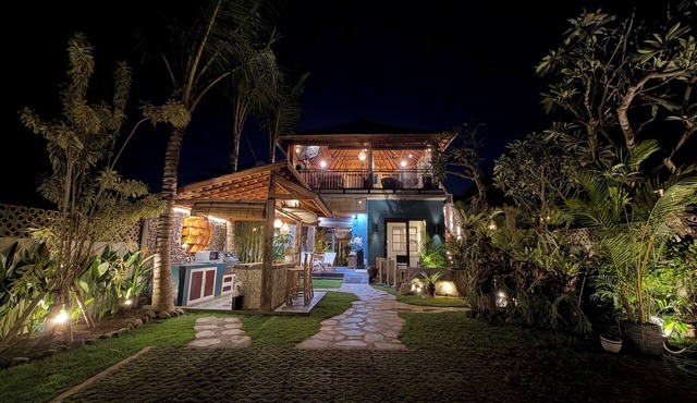 Beachview Villa near Sanur, Live Sports AFL NRL in Gianyar